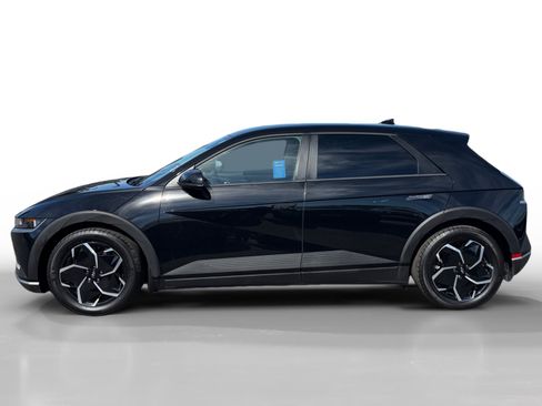 Used 2024 Hyundai Ioniq 5 SEL RWD image 2