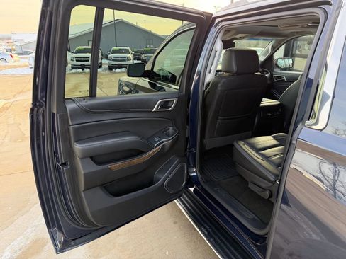 Used 2018 GMC Yukon XL Denali w/ Open Road Package image 33