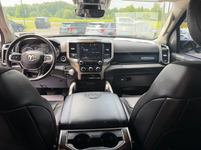 Used 2022 RAM 1500 Laramie AWD/4WD image 28