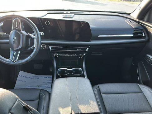 Used 2024 Chevrolet Traverse LT w/ Enhanced Driving Package image 20