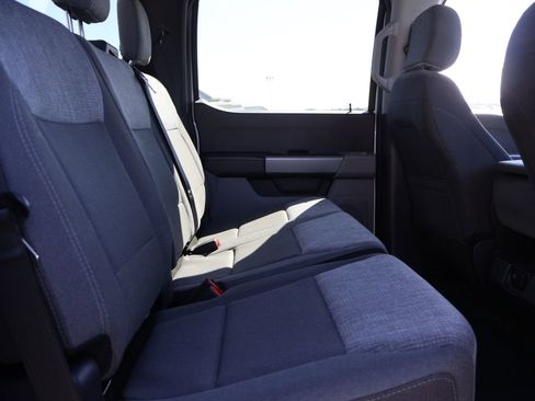 Used 2025 Ford F250 XLT image 12