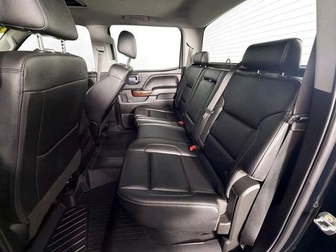 Used 2019 GMC Sierra 2500 SLT image 25