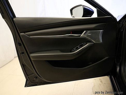 Used 2020 MAZDA MAZDA3 Premium Package image 21