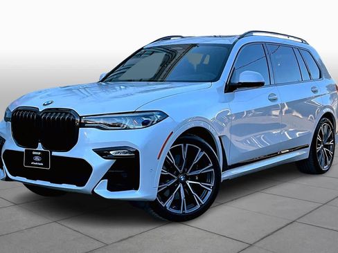 Used 2022 BMW X7 M50i image 34