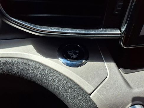 Used 2023 Ford Explorer XLT w/ Equipment Group 202A image 12