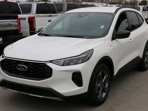 New 2026 Ford Escape ST-Line w/ Tech Pack #1 image 2