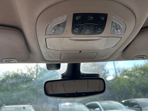Used 2020 Chrysler Pacifica Touring-L Plus FWD image 45
