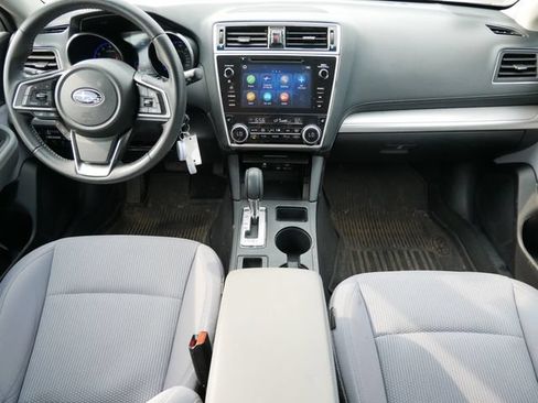 Used 2019 Subaru Outback 2.5i Premium AWD/4WD image 6