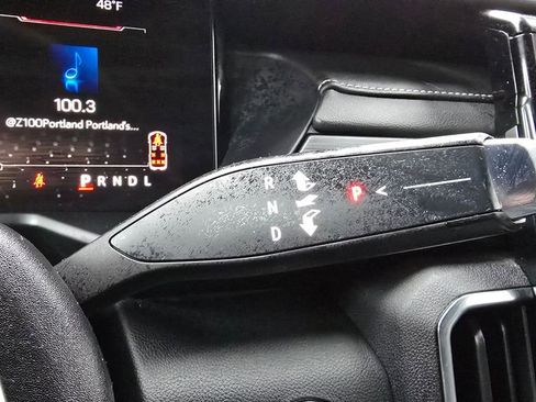 Used 2024 GMC Acadia Elevation image 30