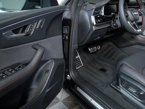 New 2026 Audi SQ8 Prestige image 8