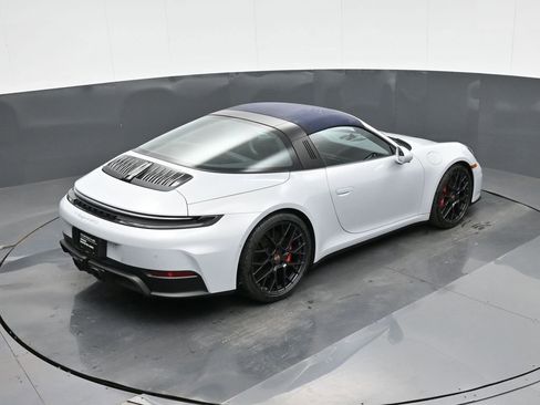 Used 2025 Porsche 911 Targa 4 GTS image 30