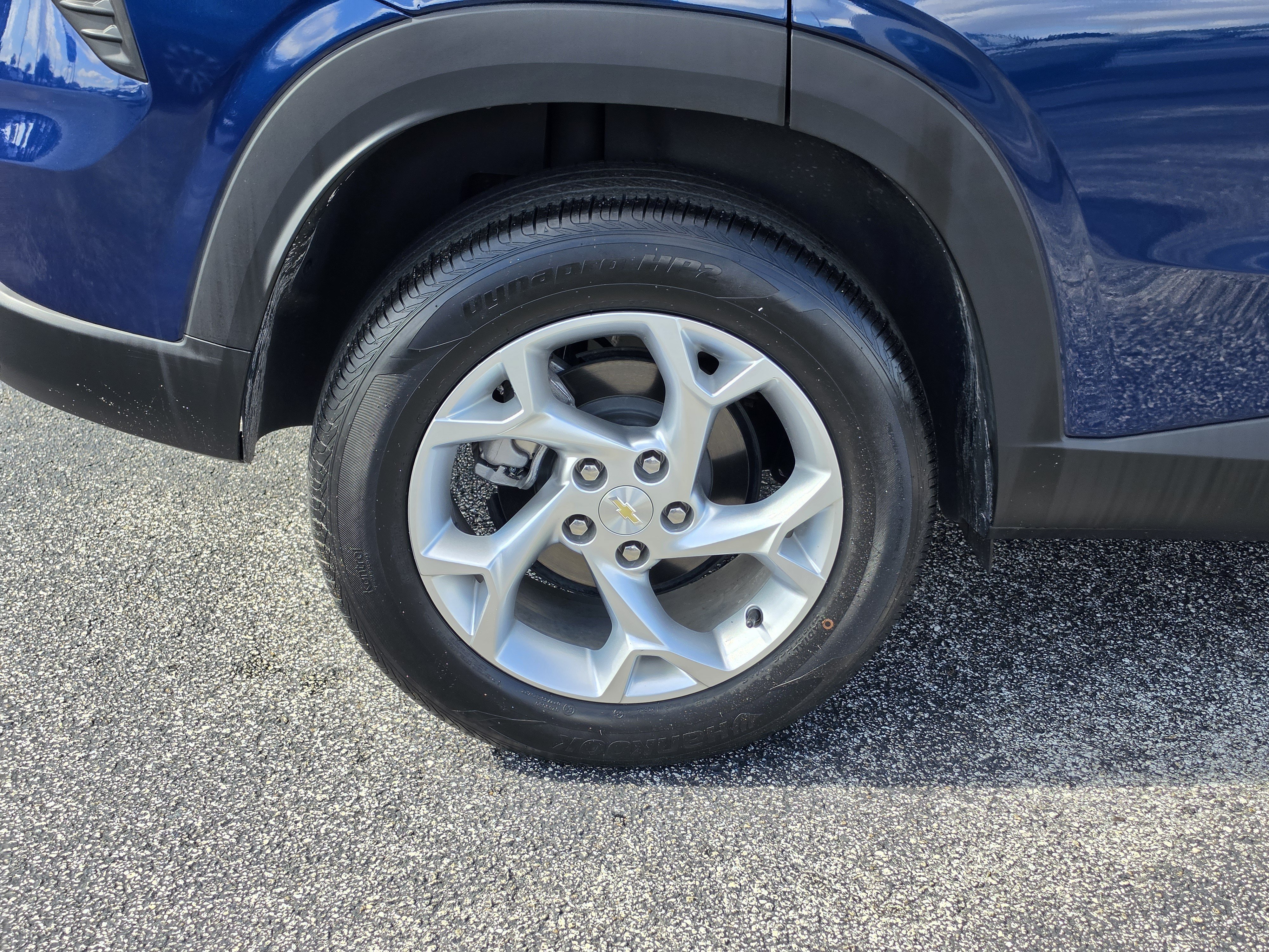 Certified 2024 Chevrolet Trax LS w/ LS Convenience Package FWD image 5