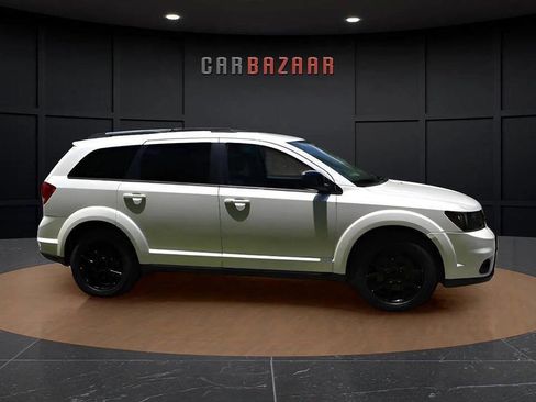 Used 2017 Dodge Journey GT image 9