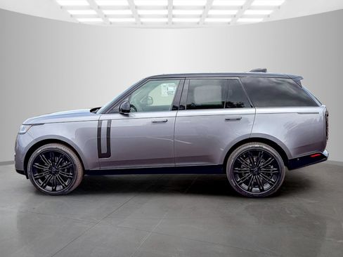 New 2026 Land Rover Range Rover SE AWD/4WD image 2