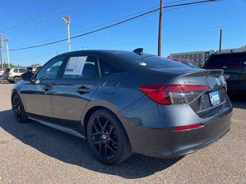 Used 2022 Honda Civic Sport image 6