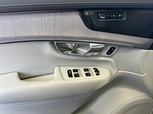New 2026 Volvo XC90 T8 Ultra w/ Lounge Package AWD/4WD image 8
