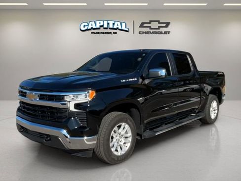 Used 2022 Chevrolet Silverado 1500 LT image 1