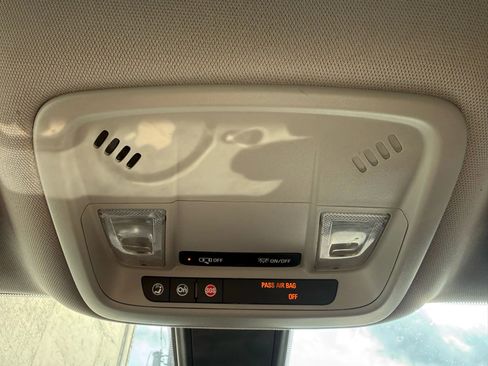 Used 2020 Chevrolet Malibu RS image 21