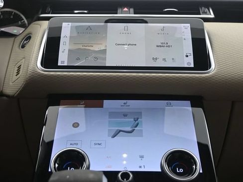 Used 2021 Land Rover Range Rover Velar R-Dynamic S AWD/4WD image 12