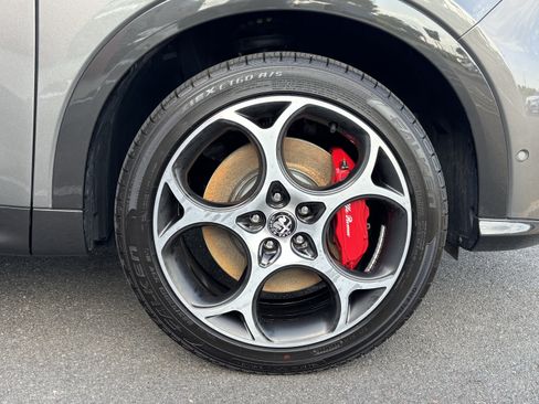 Used 2024 Alfa Romeo Tonale Ti w/ Active Assist Package AWD/4WD image 15