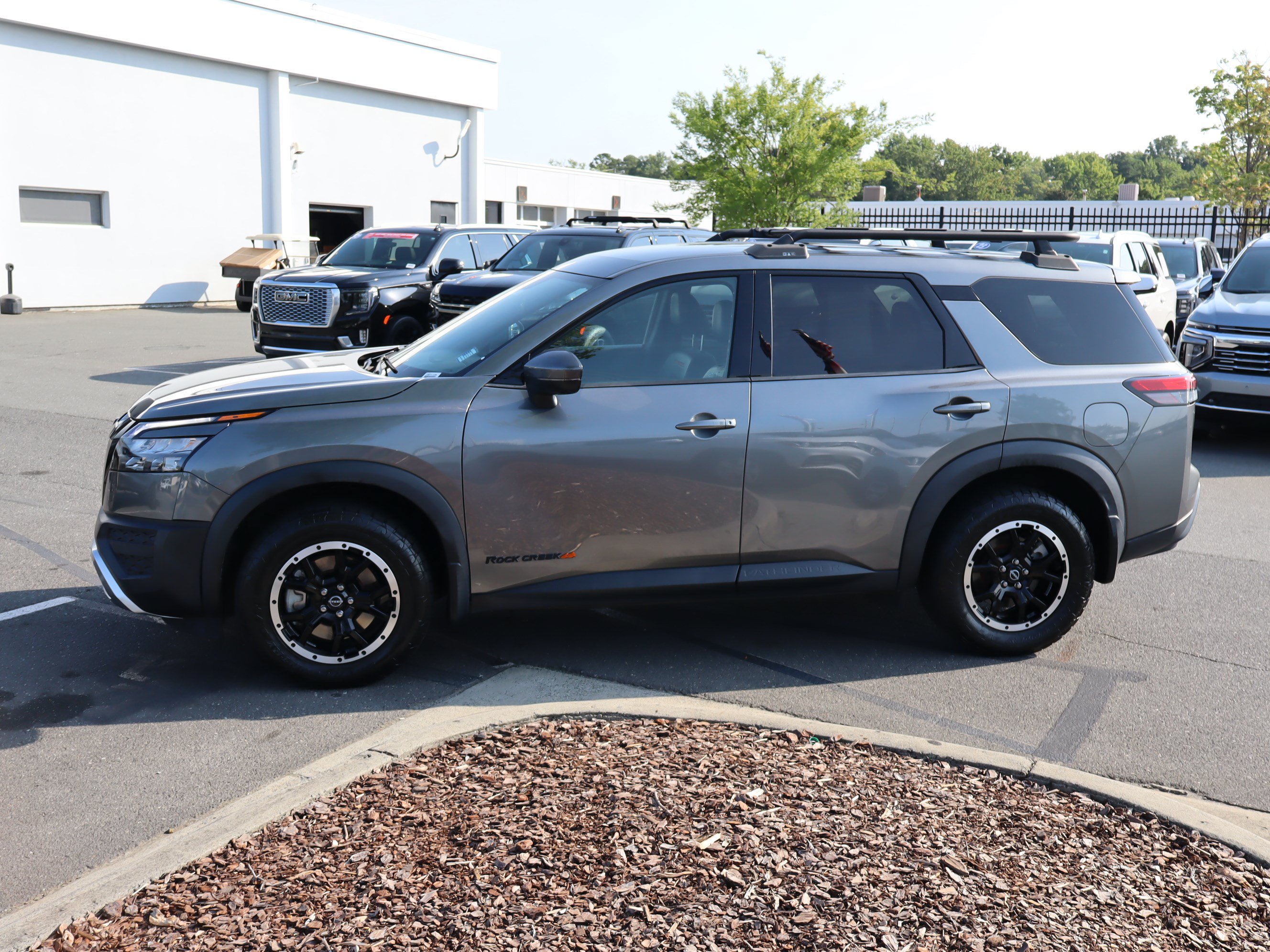 Used 2023 Nissan Pathfinder Rock Creek AWD/4WD image 7