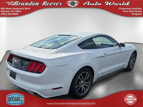 Used 2017 Ford Mustang Coupe RWD image 5