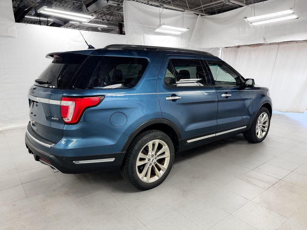 Used 2018 Ford Explorer Limited w/ Equipment Group 301A AWD/4WD image 5