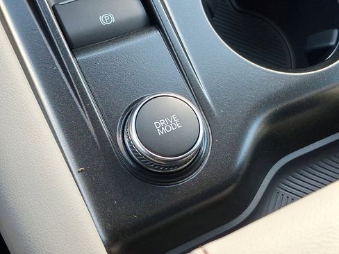 New 2026 Ford Explorer Active w/ Active Comfort Package image 21