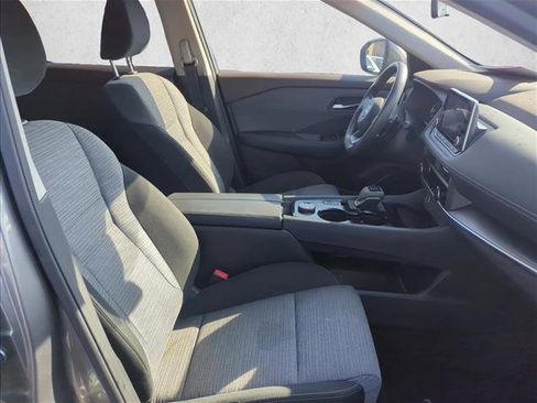 Certified 2023 Nissan Rogue SV image 24