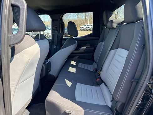 Used 2025 Toyota Tacoma TRD Sport AWD/4WD image 11