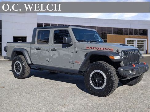 Used 2021 Jeep Gladiator Mojave image 1