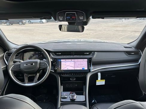 New 2026 Jeep Grand Cherokee Limited w/ Limited Altitude Package image 21