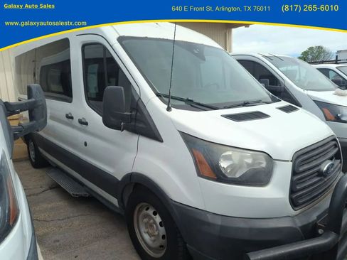 Used 2017 Ford Transit 350 XL image 4