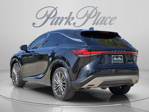 Used 2024 Lexus RX 350 FWD w/ Convenience Package image 3