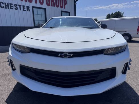 Used 2017 Chevrolet Camaro LT w/ Technology Package RWD image 2