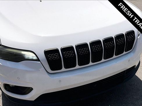 Used 2019 Jeep Cherokee Limited w/ Technology Group AWD/4WD image 31
