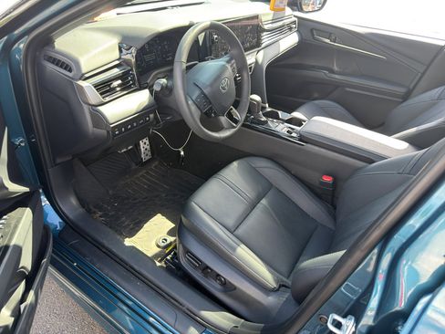 Used 2026 Toyota Camry XSE w/ Premium Plus Package image 7