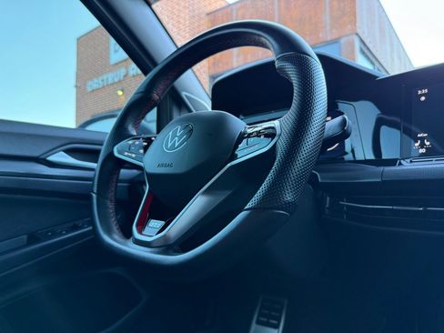 Used 2024 Volkswagen GTI SE image 9