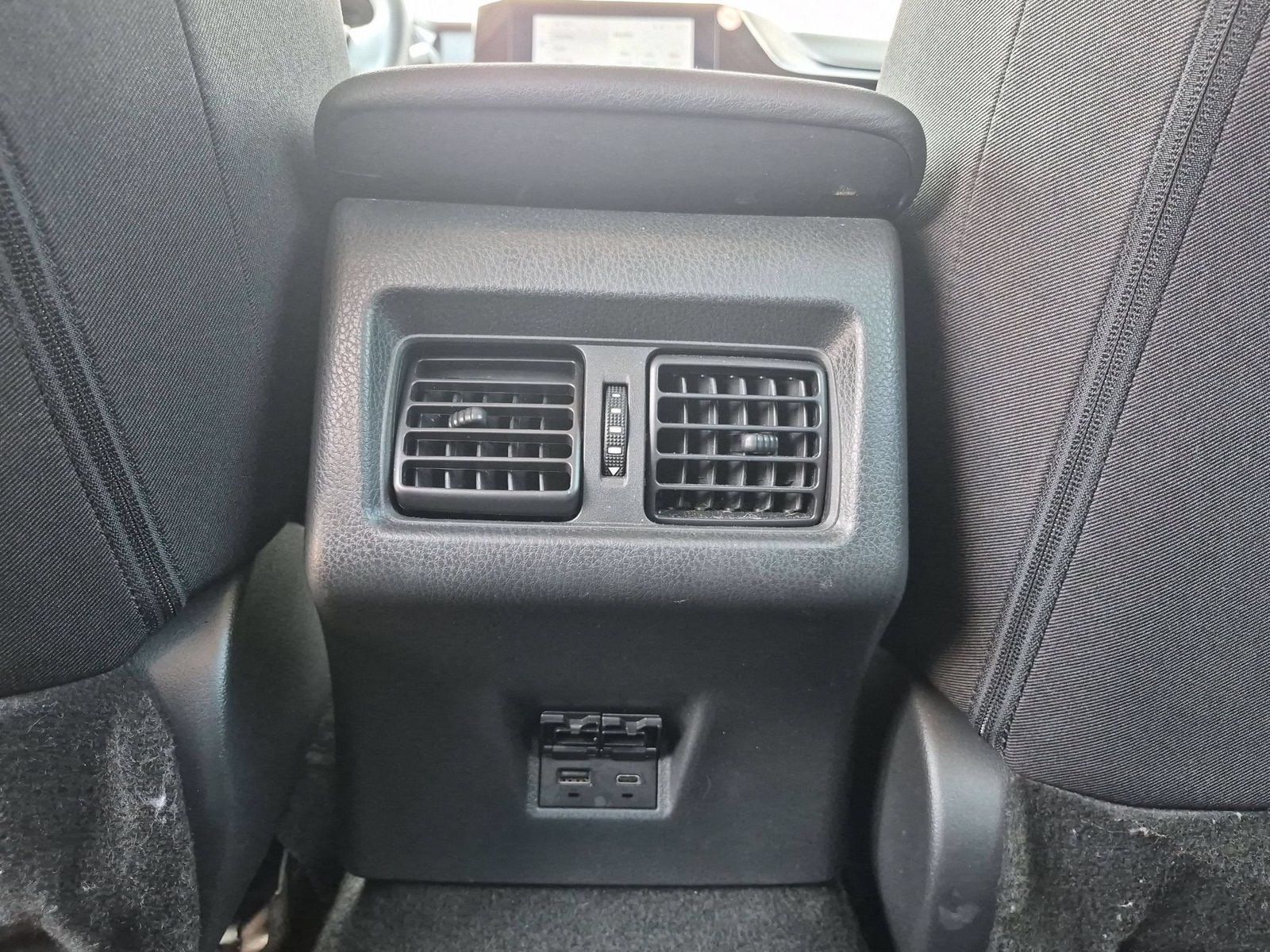 Used 2025 Toyota Camry LE FWD image 26