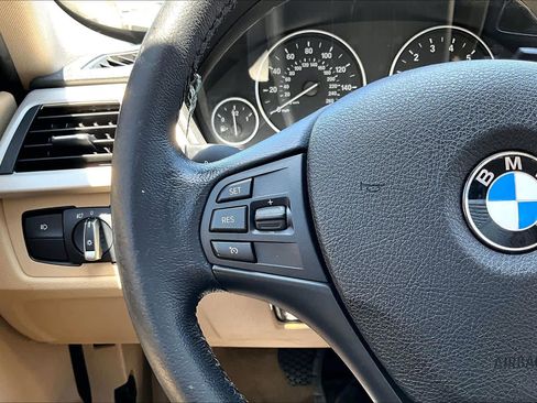 Used 2015 BMW 320i Sedan RWD image 27