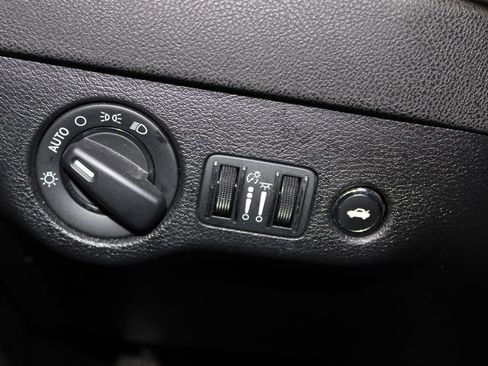 Used 2022 Dodge Charger SXT RWD image 37