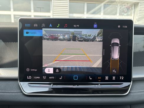 New 2025 Volkswagen Tiguan SE image 25