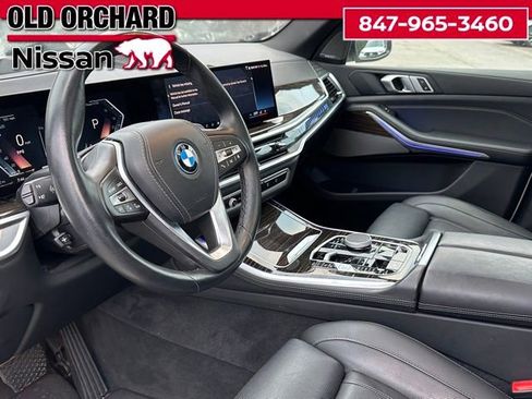 Used 2025 BMW X5 xDrive50e AWD/4WD image 16