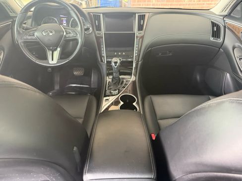 Used 2018 INFINITI Q50 Luxe RWD image 18