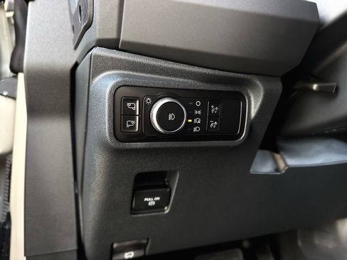 New 2025 Ford Bronco Outer Banks image 42