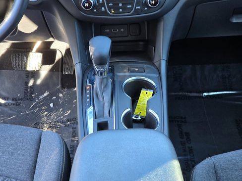 Used 2022 Chevrolet Equinox LT image 25