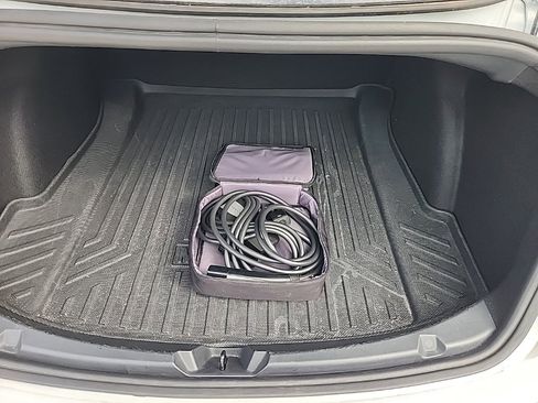 Used 2021 Tesla Model 3 Long Range image 8