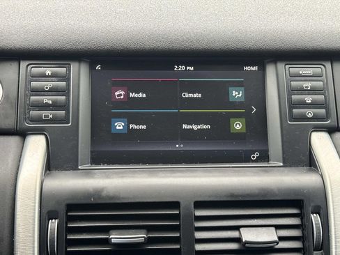 Used 2018 Land Rover Discovery Sport SE AWD/4WD image 26