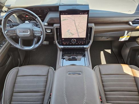New 2026 GMC Yukon XL Denali Ultimate AWD/4WD image 19