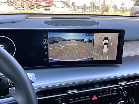 Used 2026 Hyundai Ioniq 9 Limited image 21